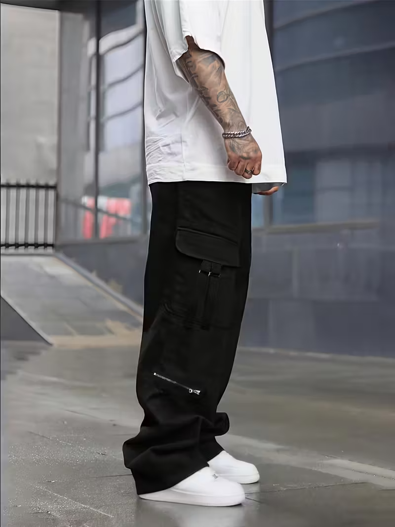 Men’s Wide-Leg Cargo Pants