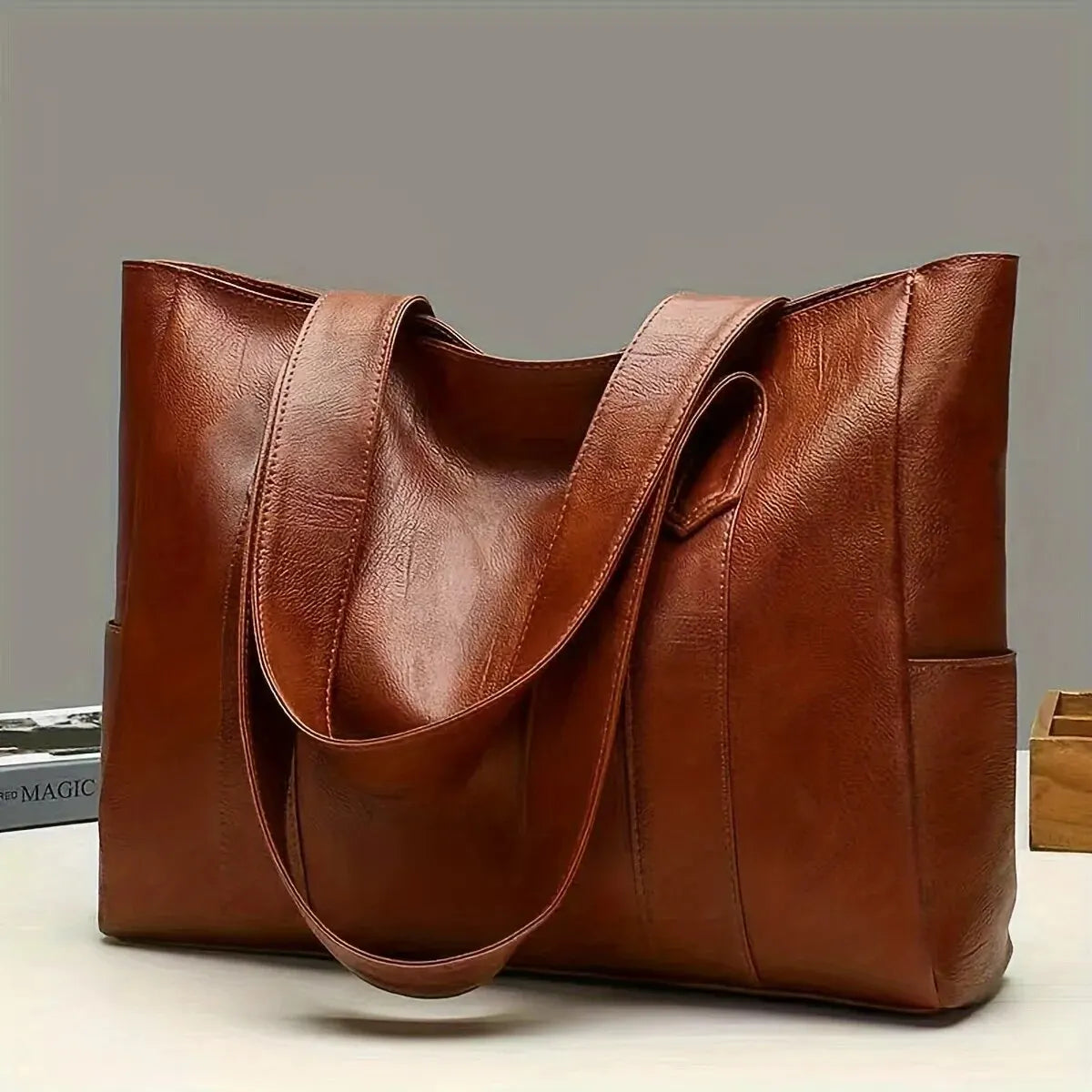 Women’s Large Retro Shoulder Tote Bag