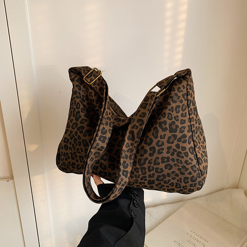 Women’s Leopard Print Zip Tote Bag
