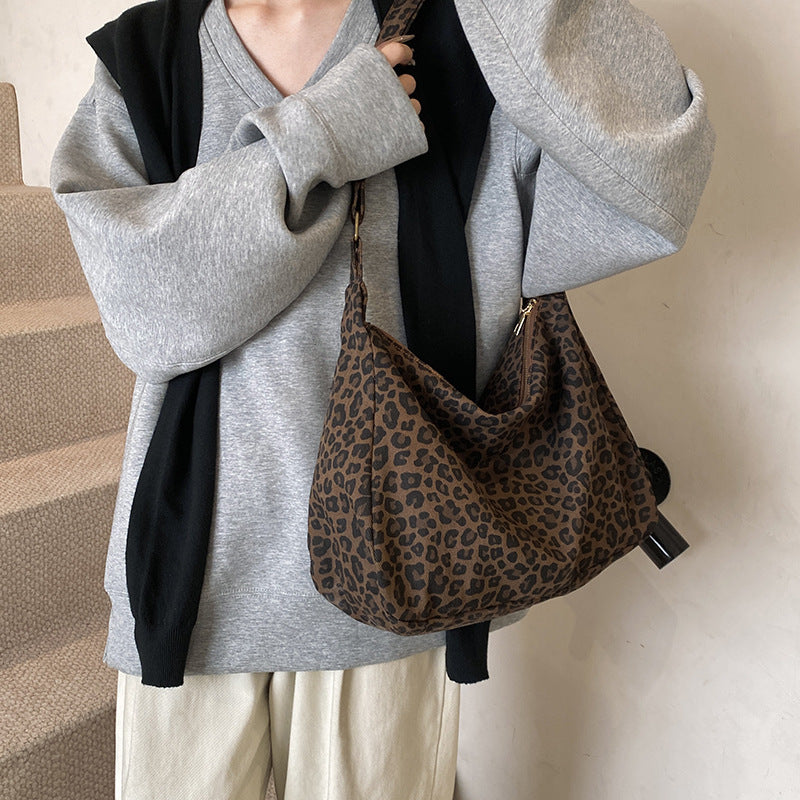Women’s Leopard Print Zip Tote Bag