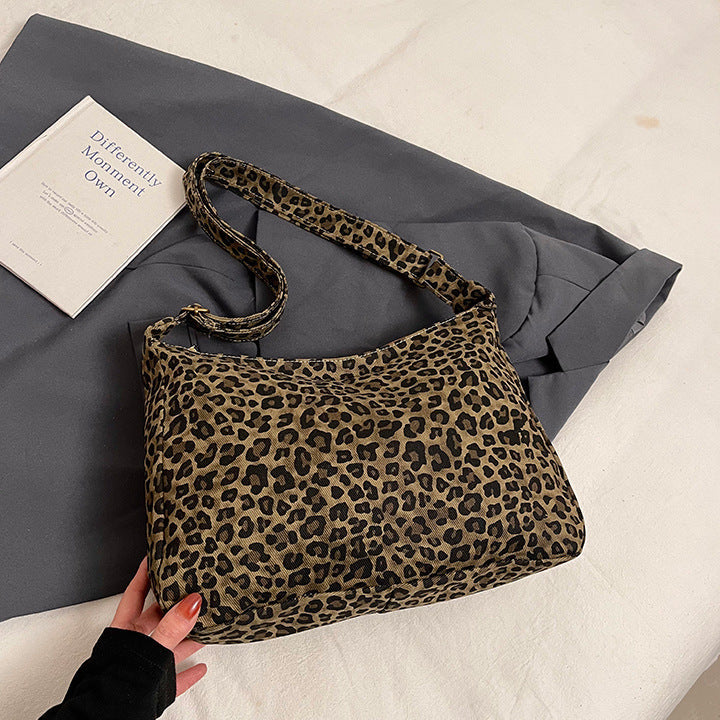 Women’s Leopard Print Zip Tote Bag
