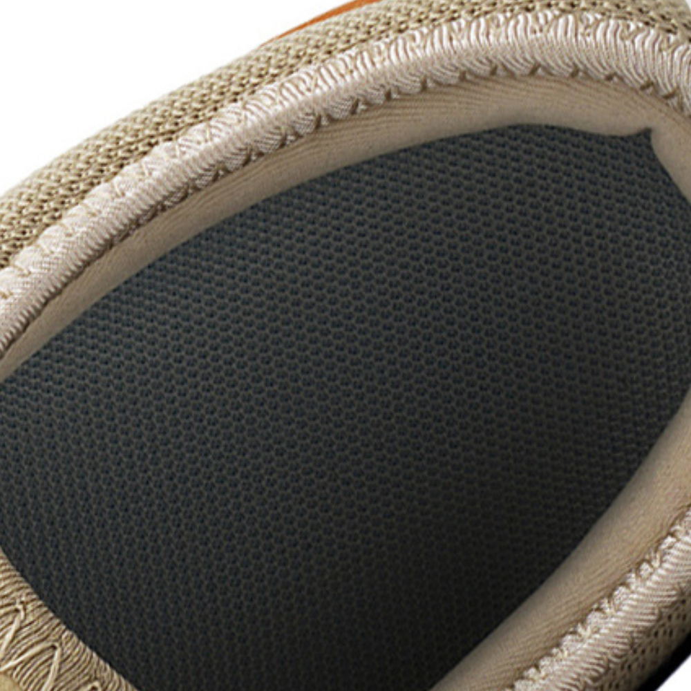 Women’s Walking Barefoot Shoes with Lace Up Fastening